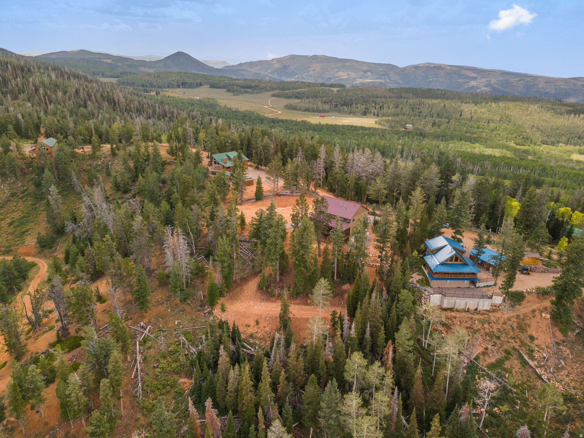 main property photo 40