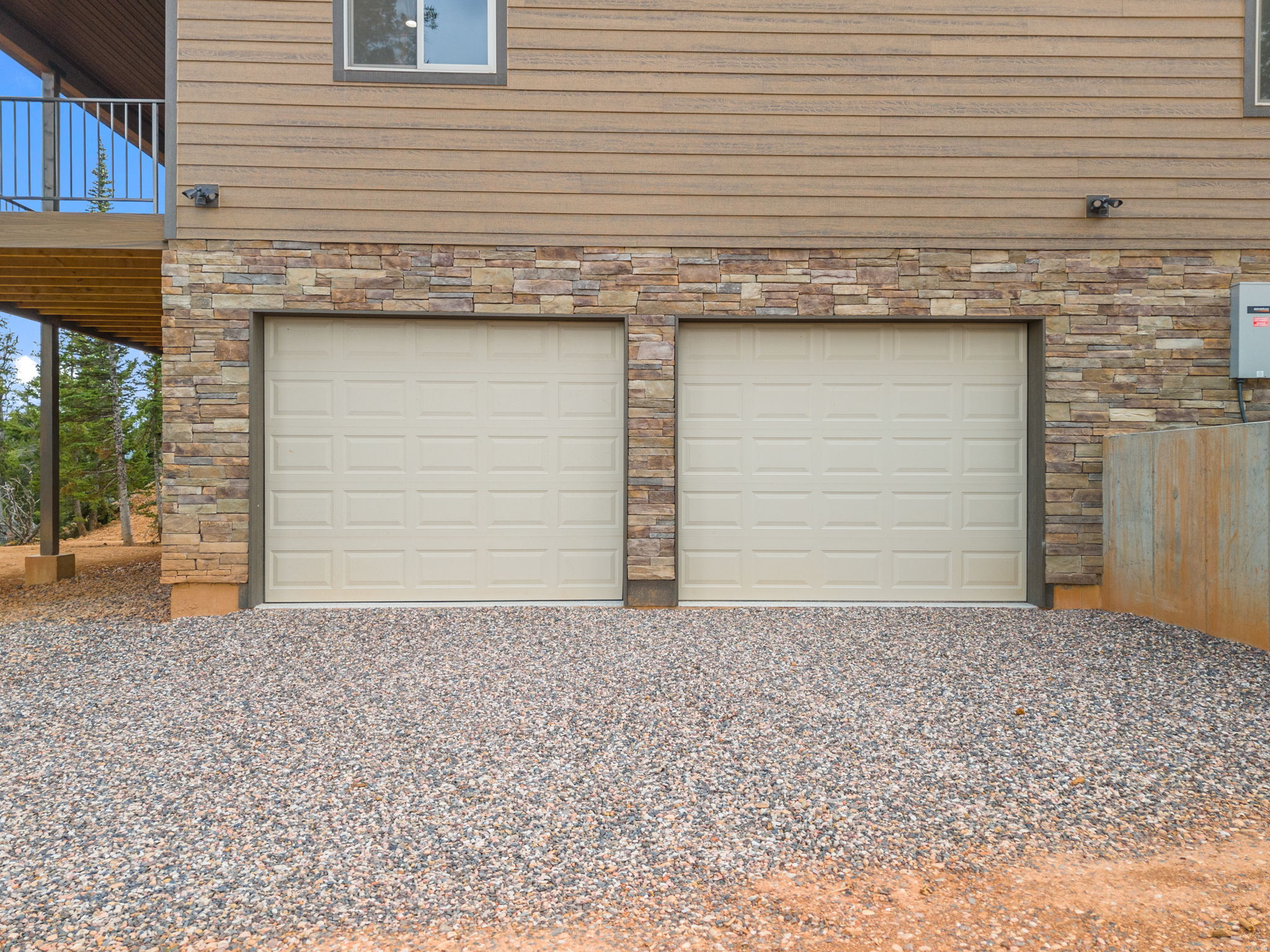 main property photo 58