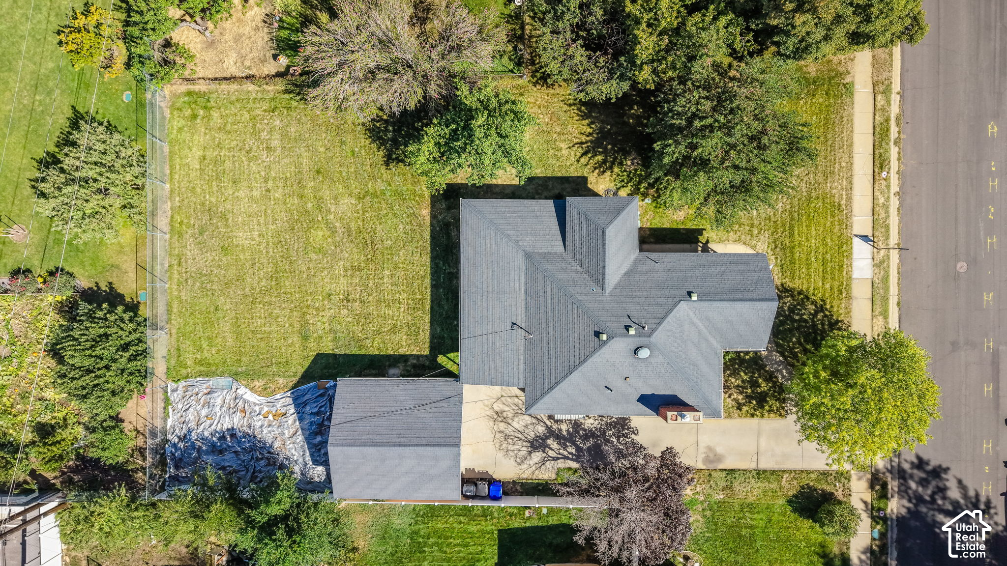 main property photo 29
