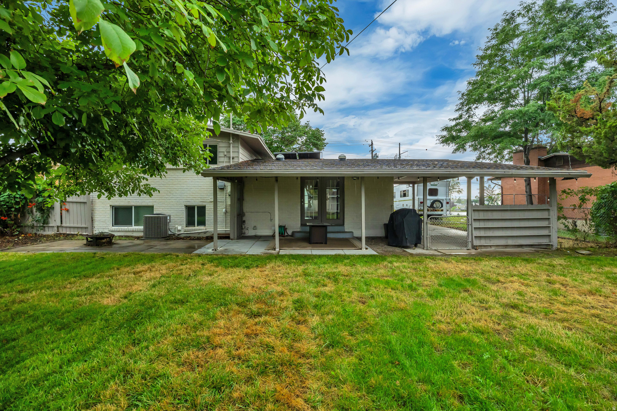 main property photo 45