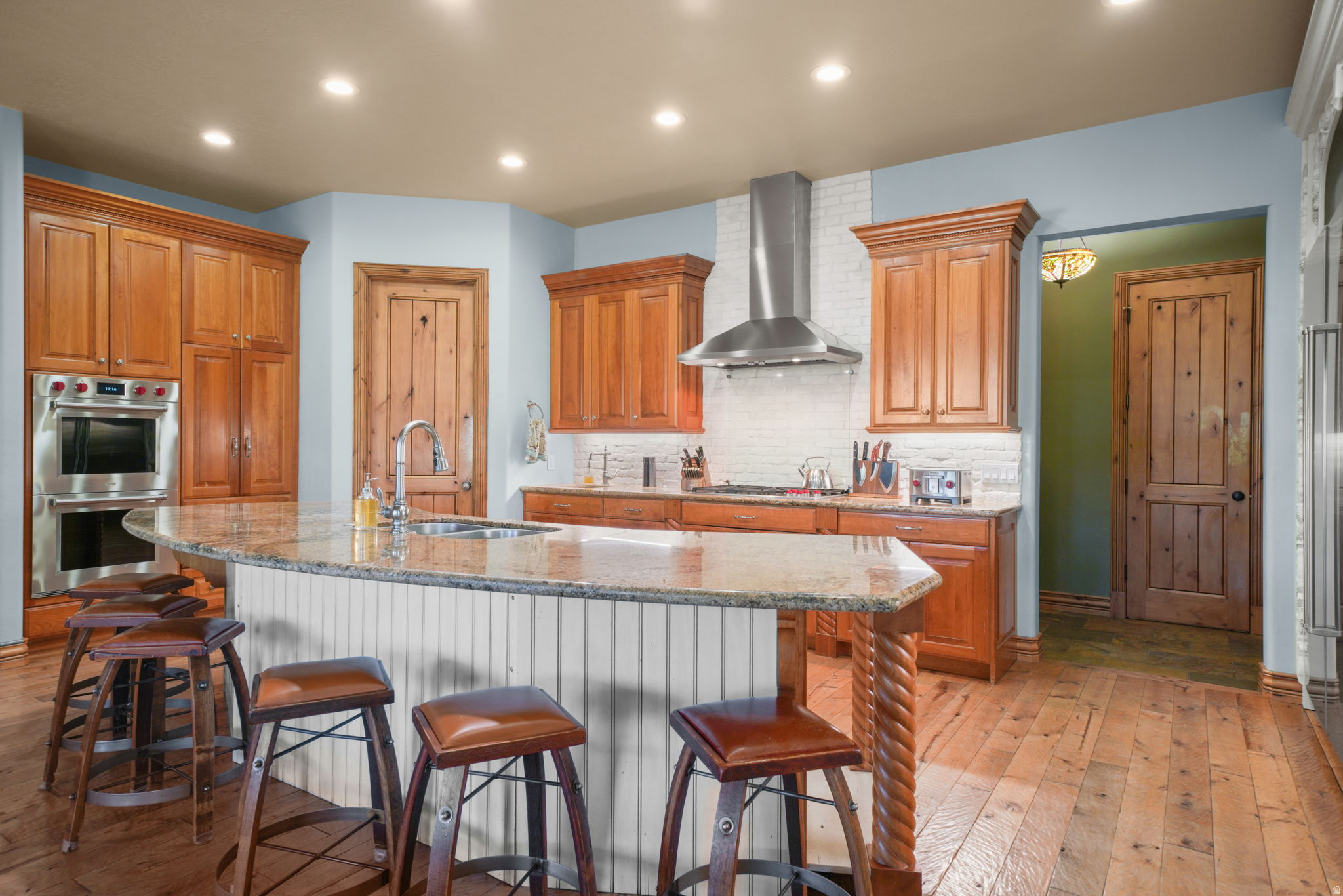 main property photo 24