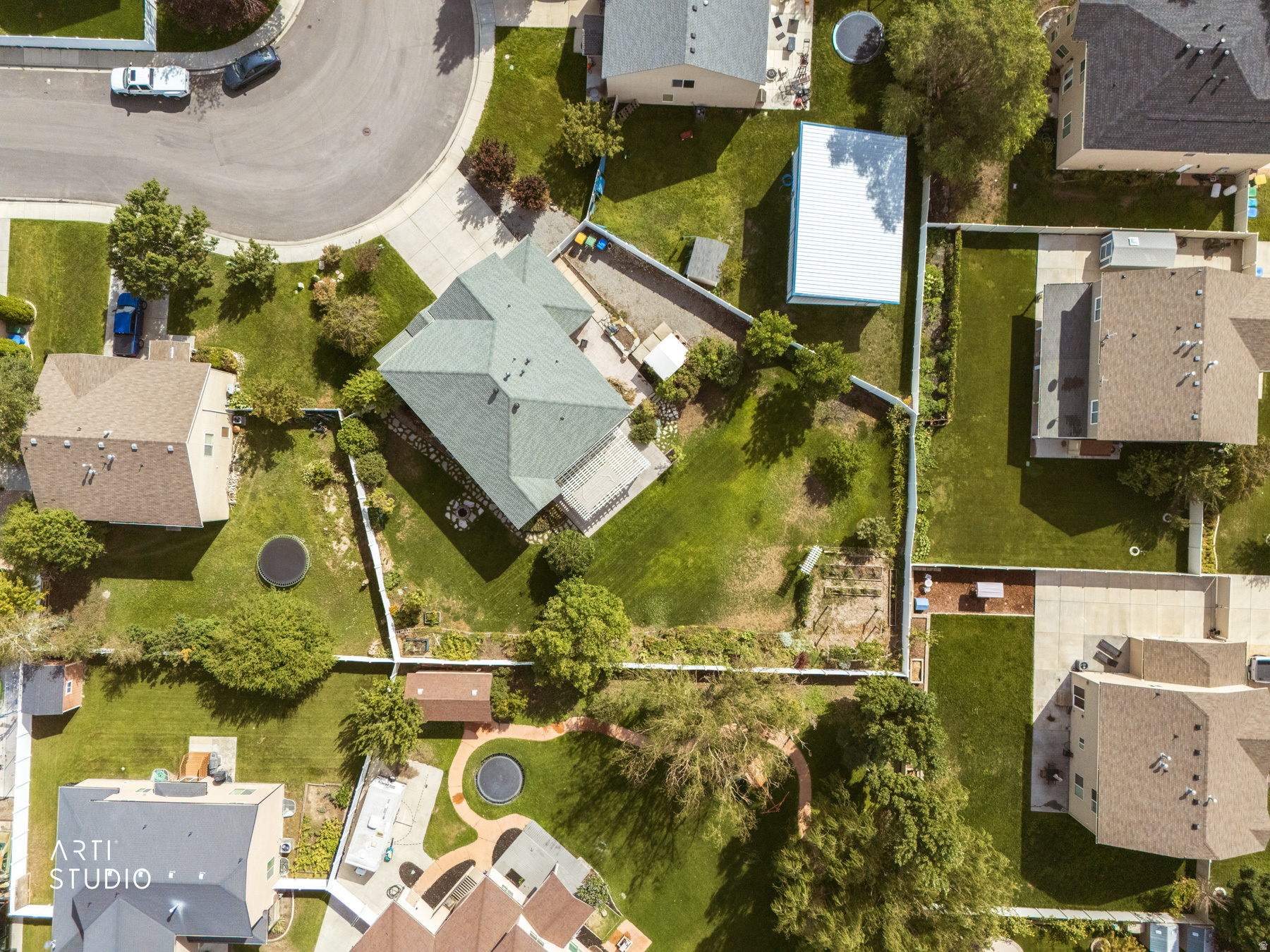 main property photo 29