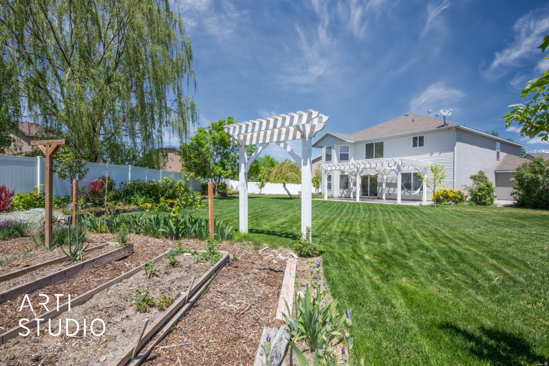 main property photo 4