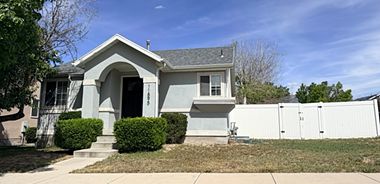 image of property with 4 Bed | 2 Bath | 1,591 Sqft
