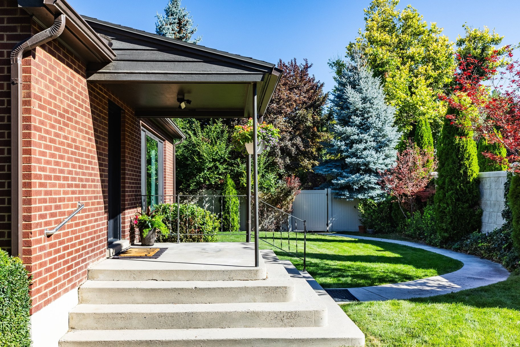 main property photo 48