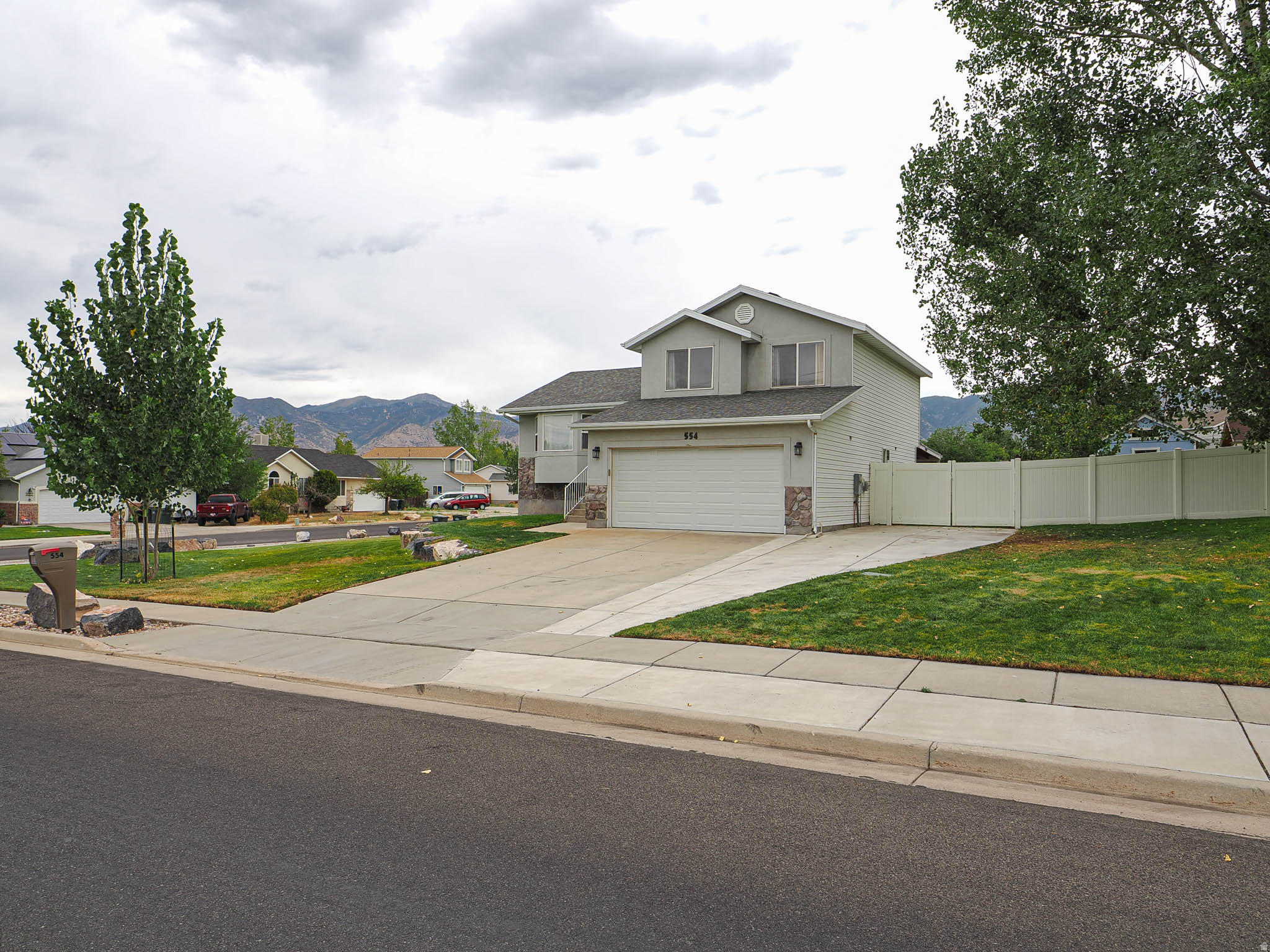 main property photo 2