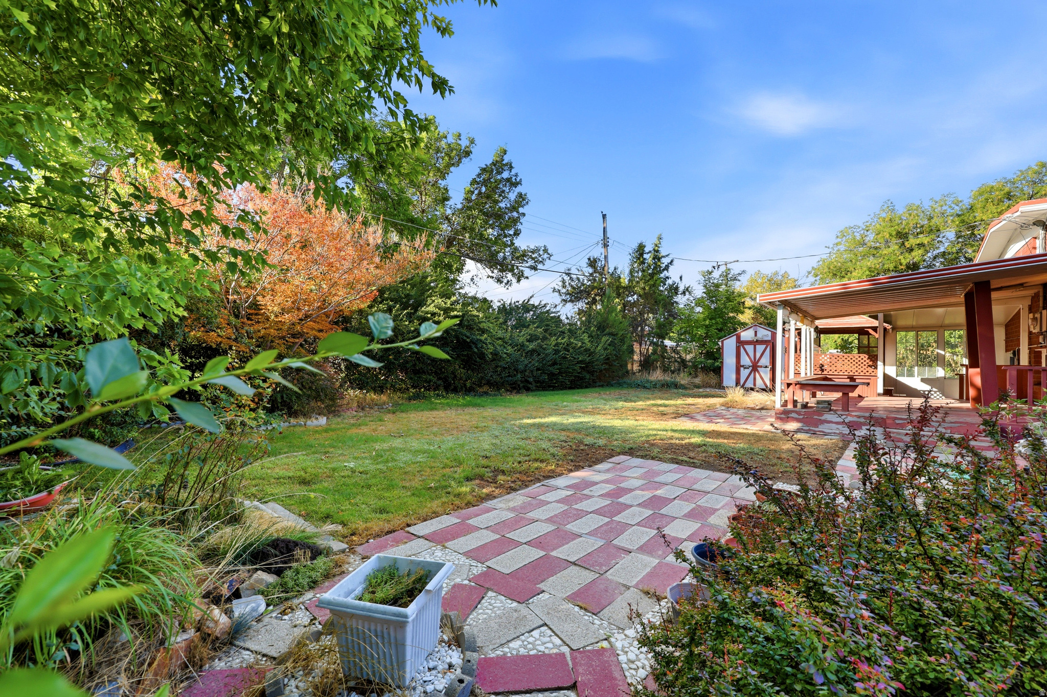 main property photo 29