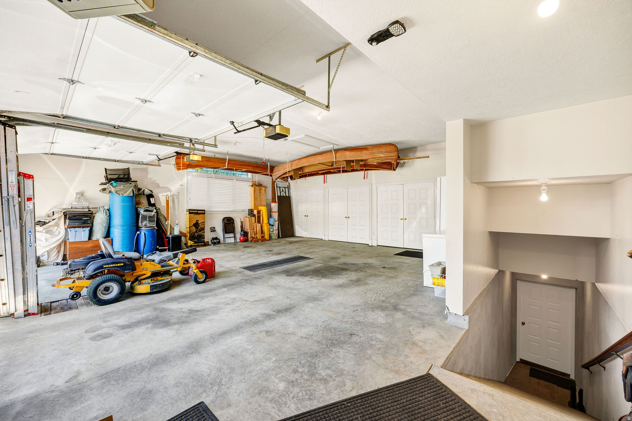 main property photo 70