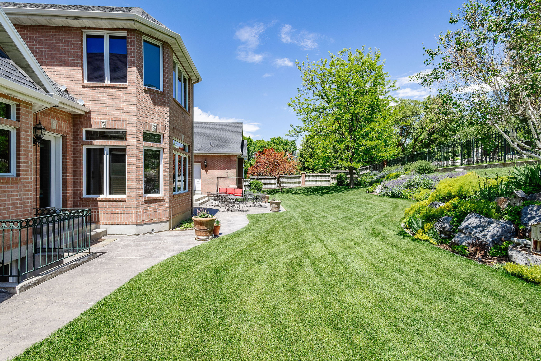 main property photo 90