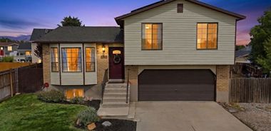 image of property with 4 Bed | 2 Bath | 1,528 Sqft