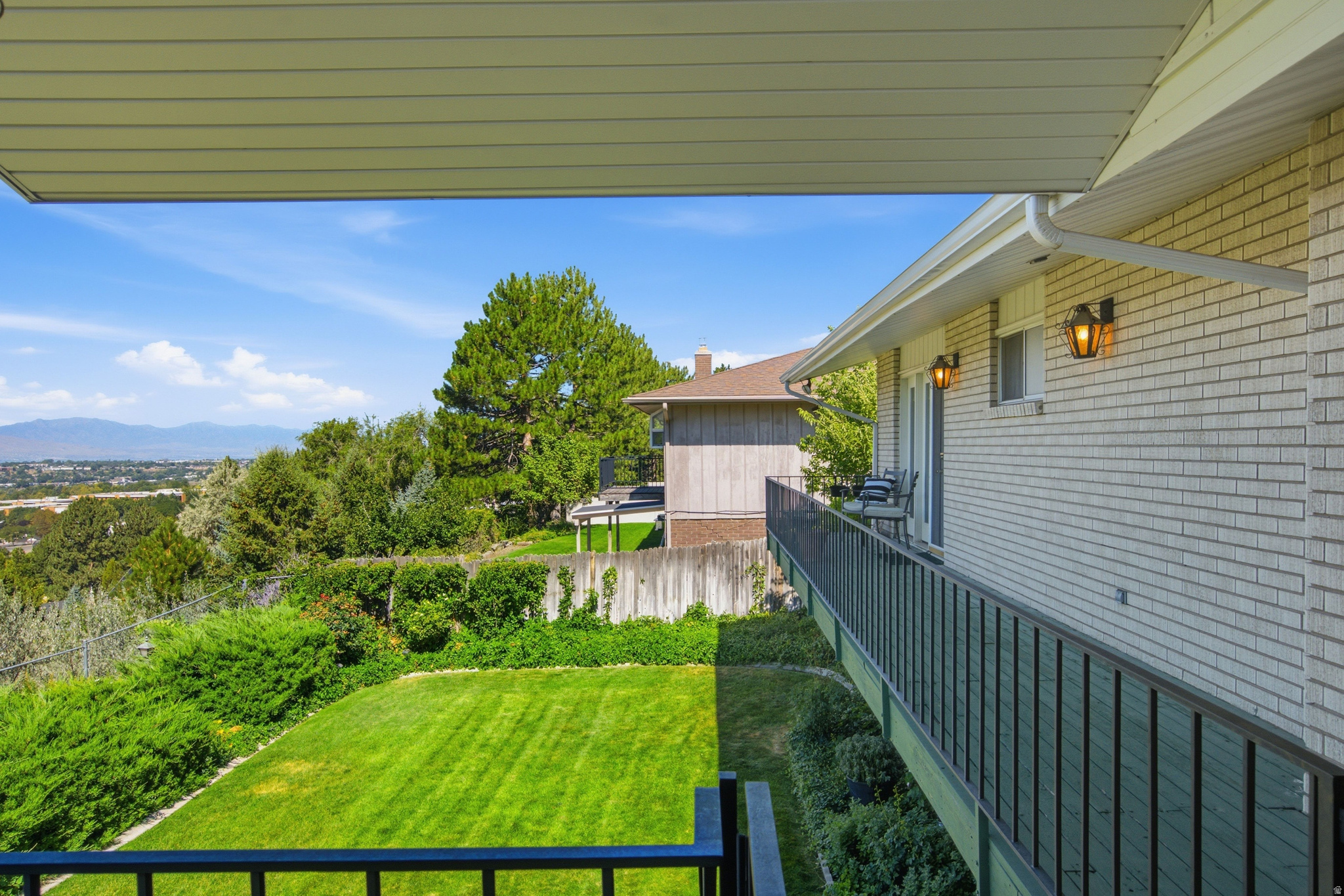 main property photo 44