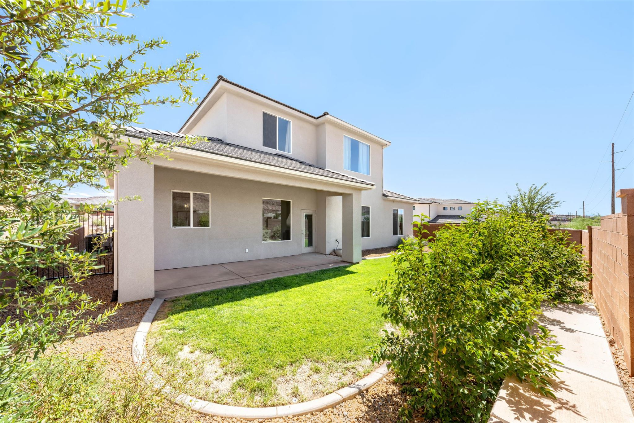 main property photo 50