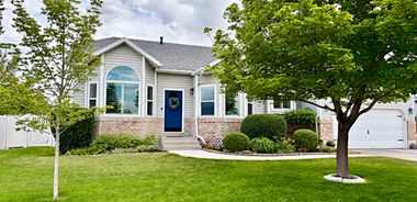 image of property with 5 Bed | 3 Bath | 2,685 Sqft