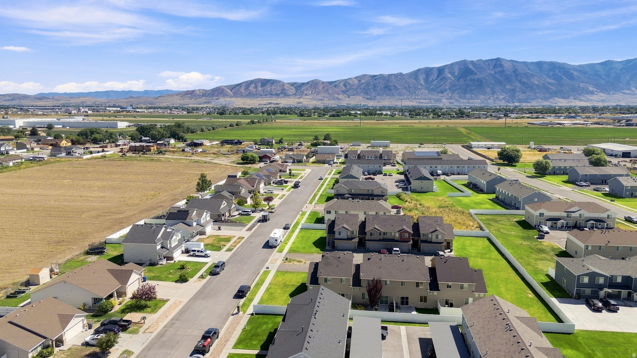 main property photo 30