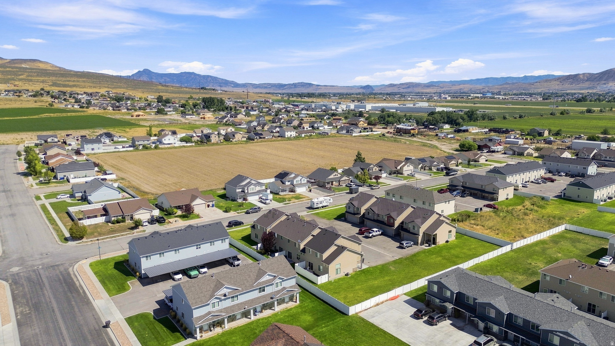 main property photo 36