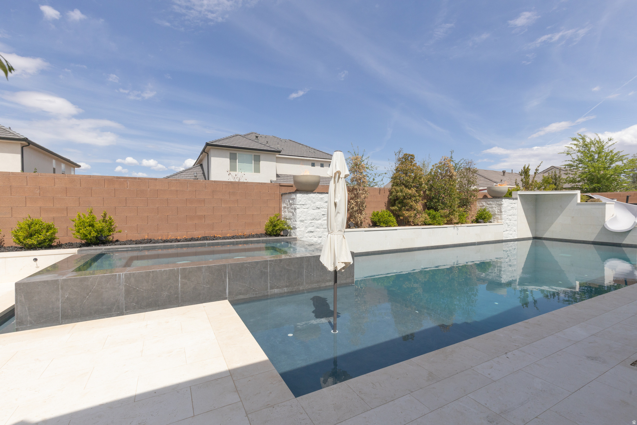 main property photo 76