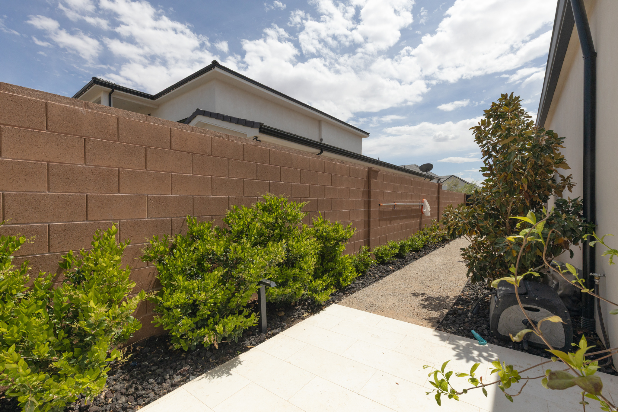 main property photo 83