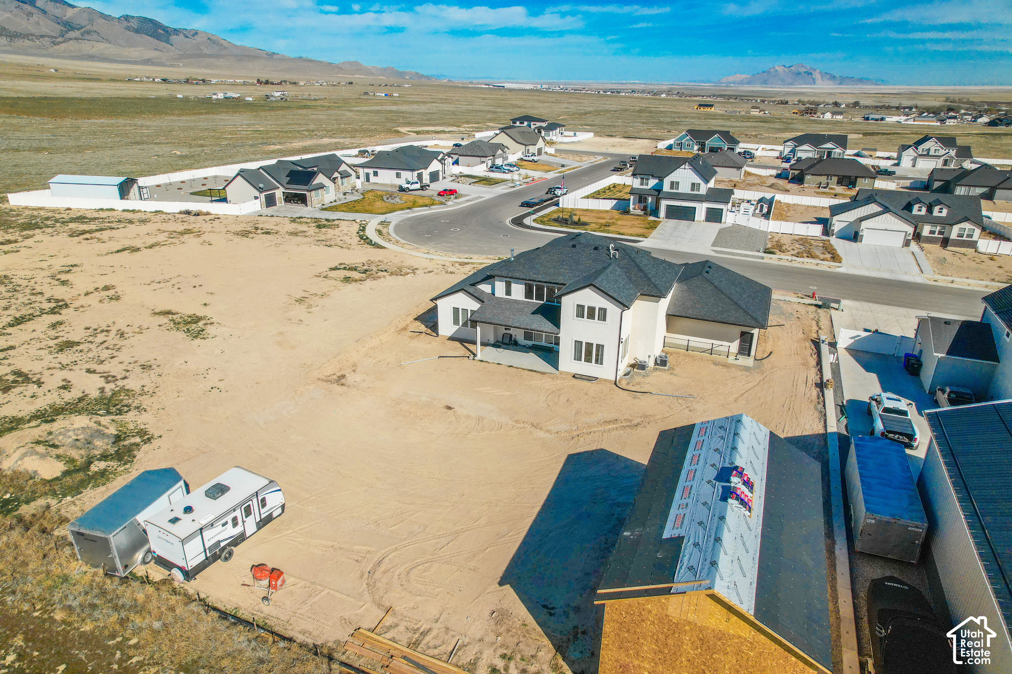 main property photo 50