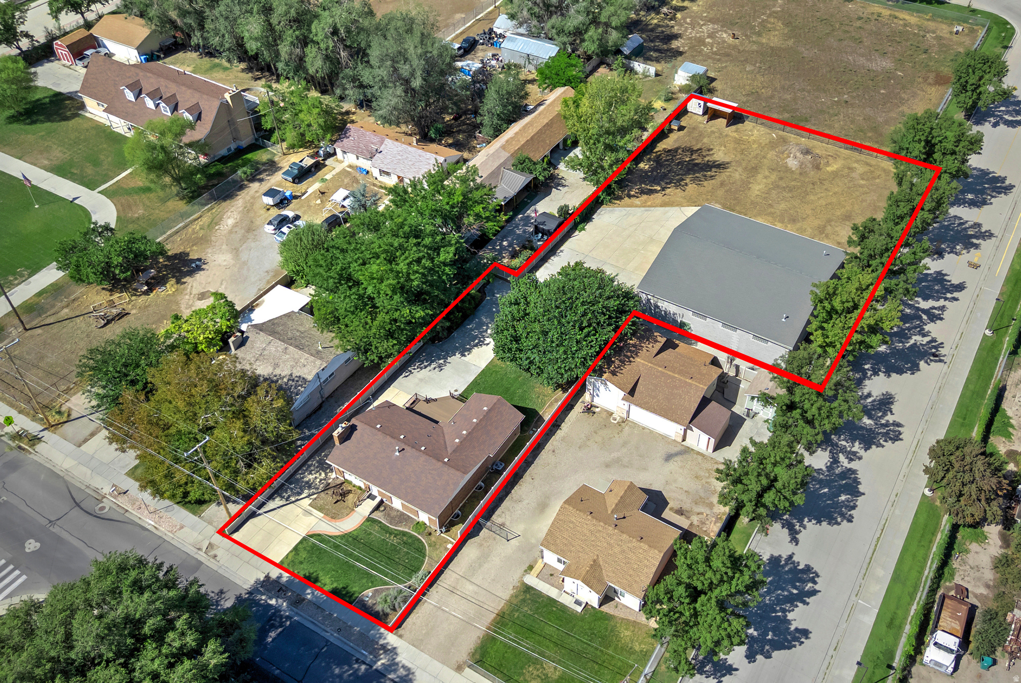 main property photo 29