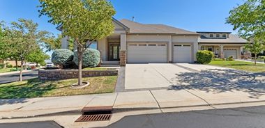 image of property with 4 Bed | 4 Bath | 4,113 Sqft