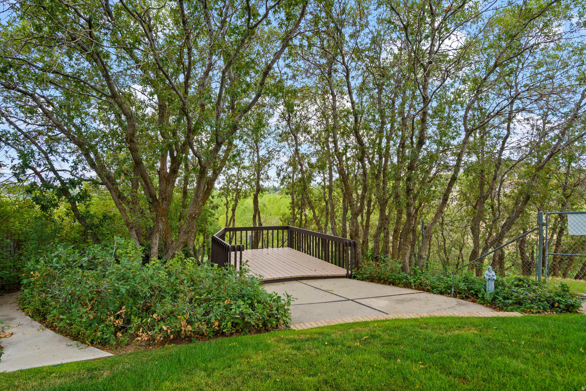 main property photo 49