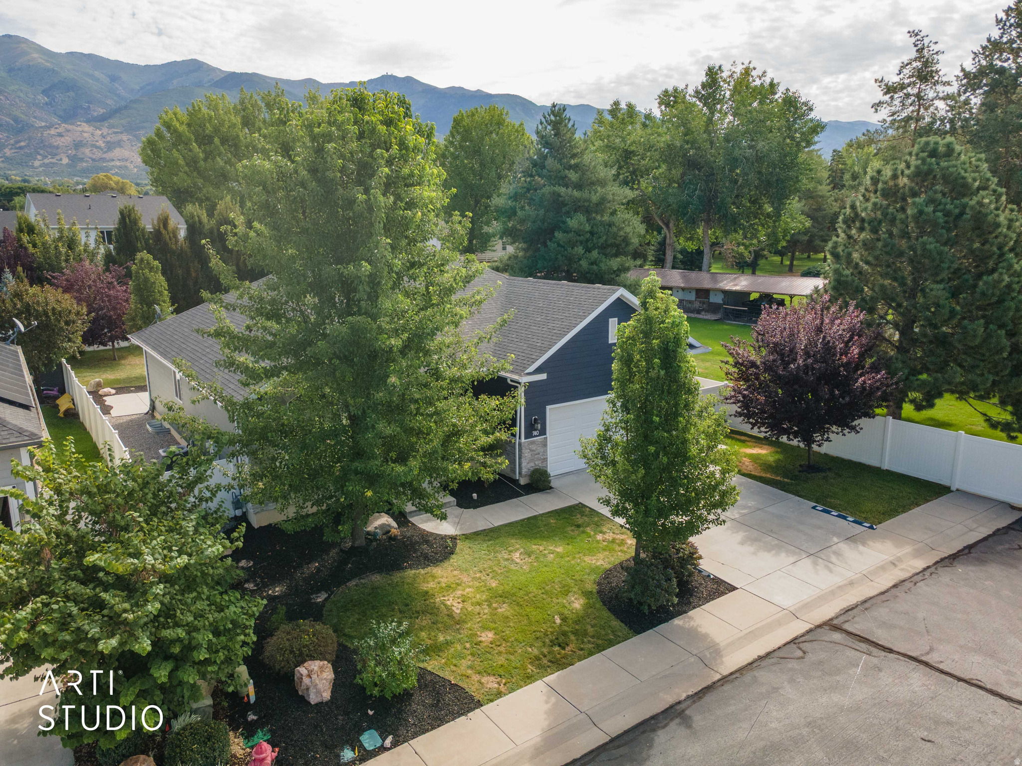 main property photo 41