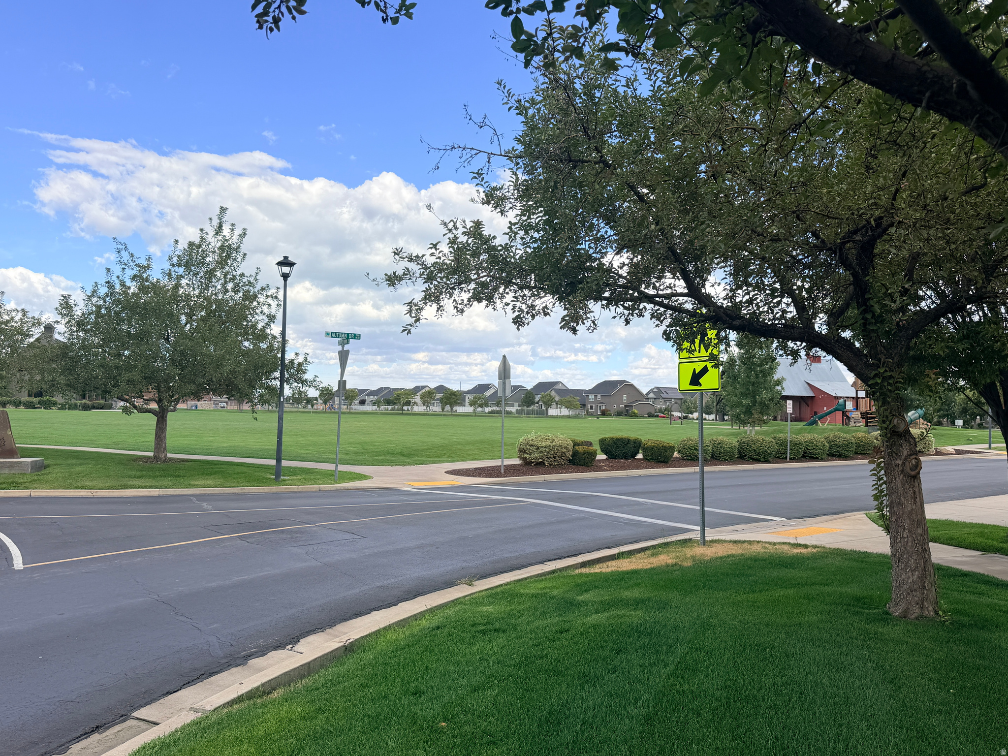 main property photo 41