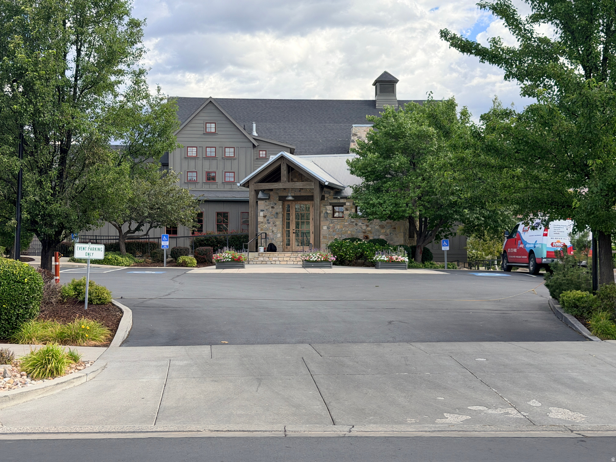 main property photo 45