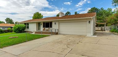 image of property with 6 Bed | 3 Bath | 2,758 Sqft