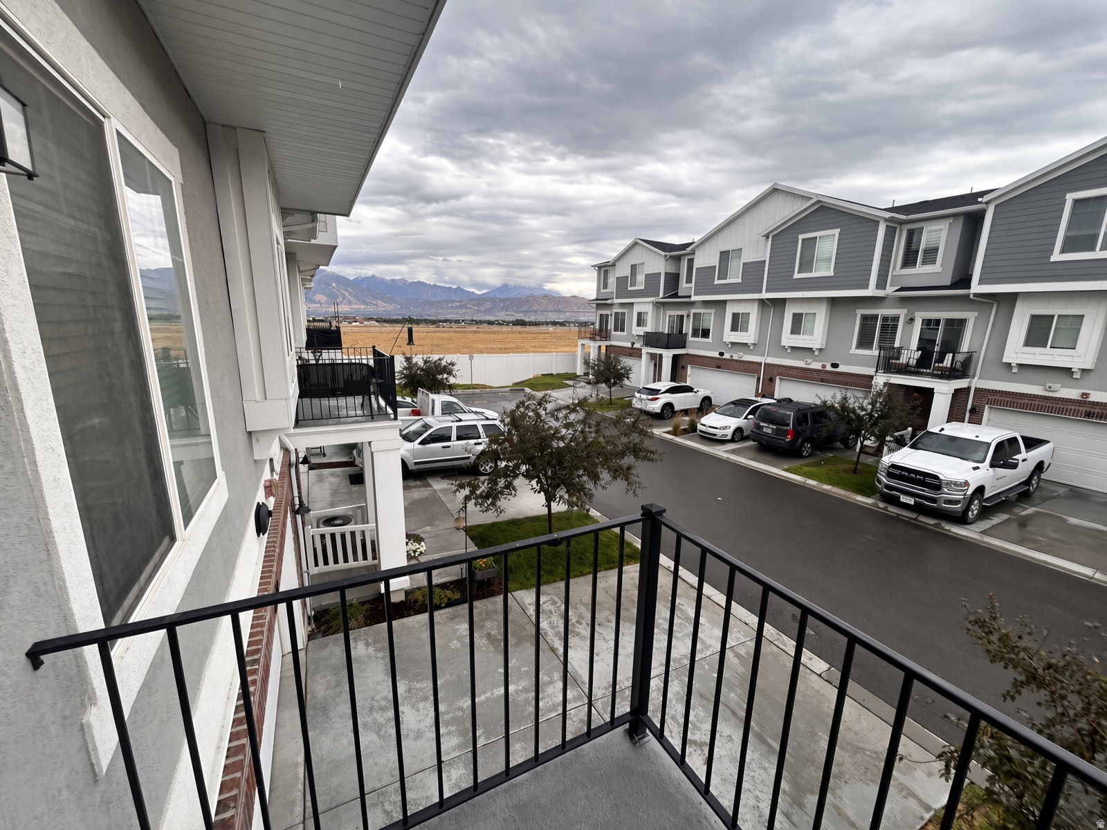 main property photo 25
