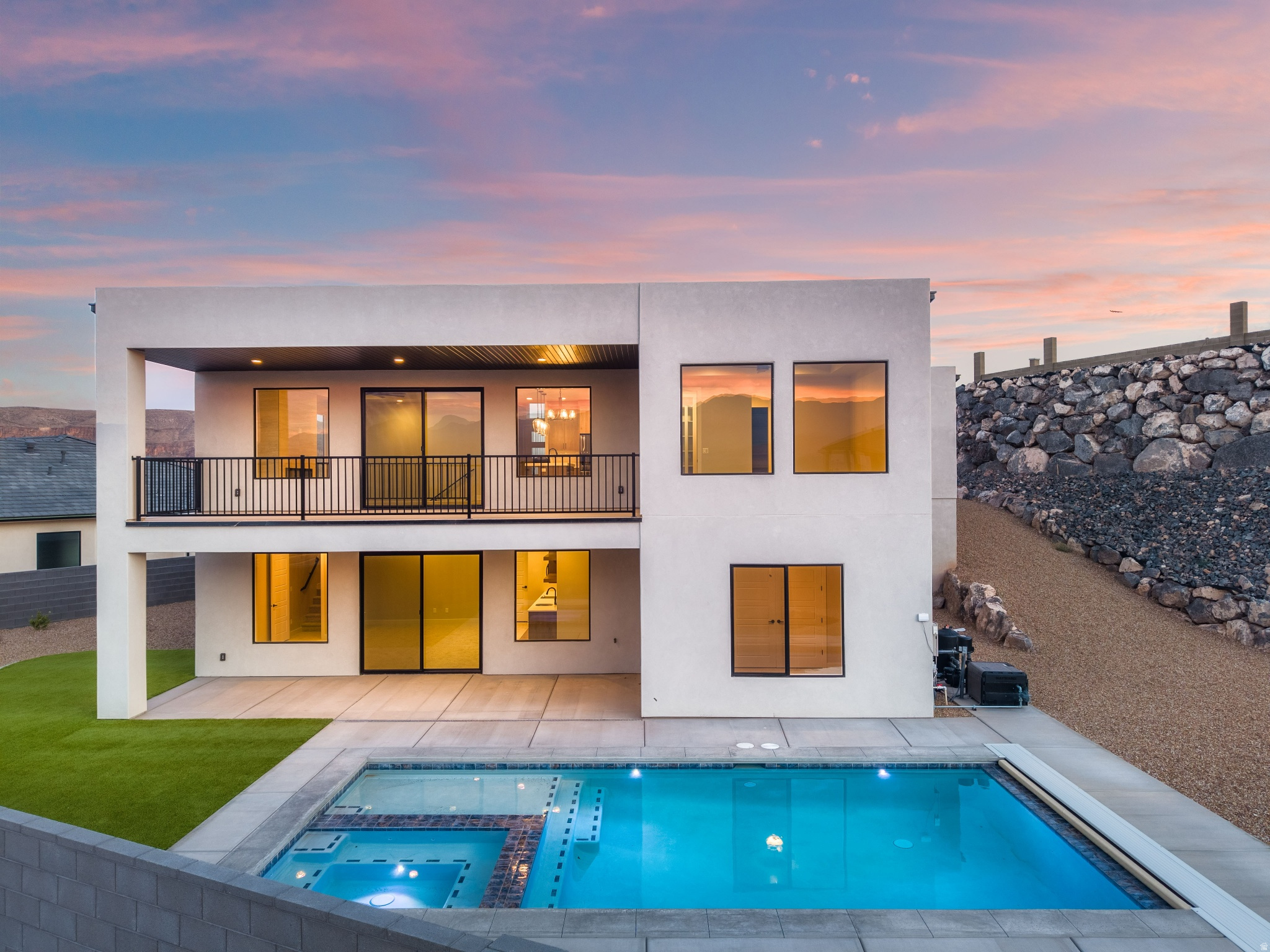 main property photo 3
