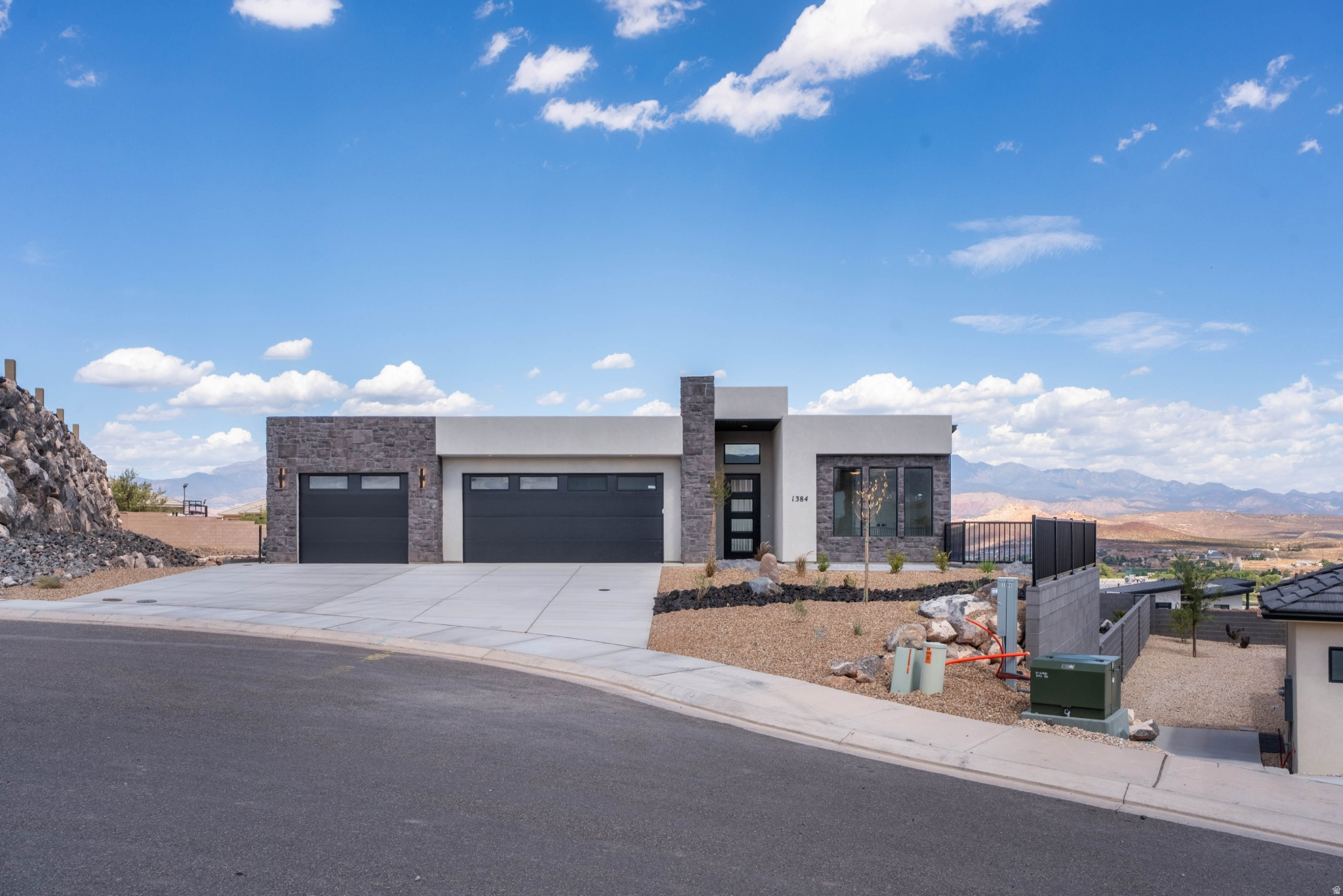 main property photo 77