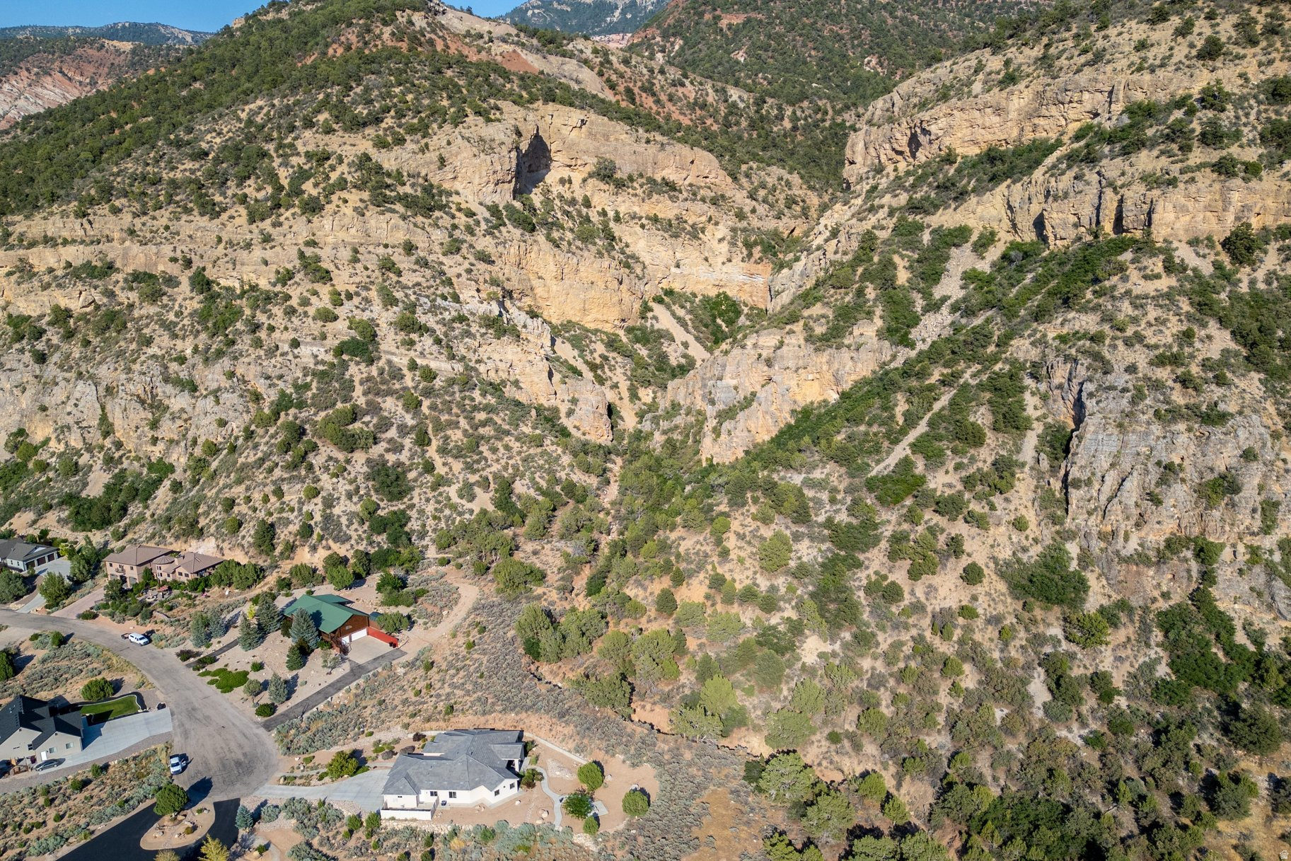 main property photo 7