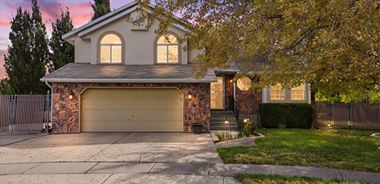 image of property with 5 Bed | 3 Bath | 2,086 Sqft