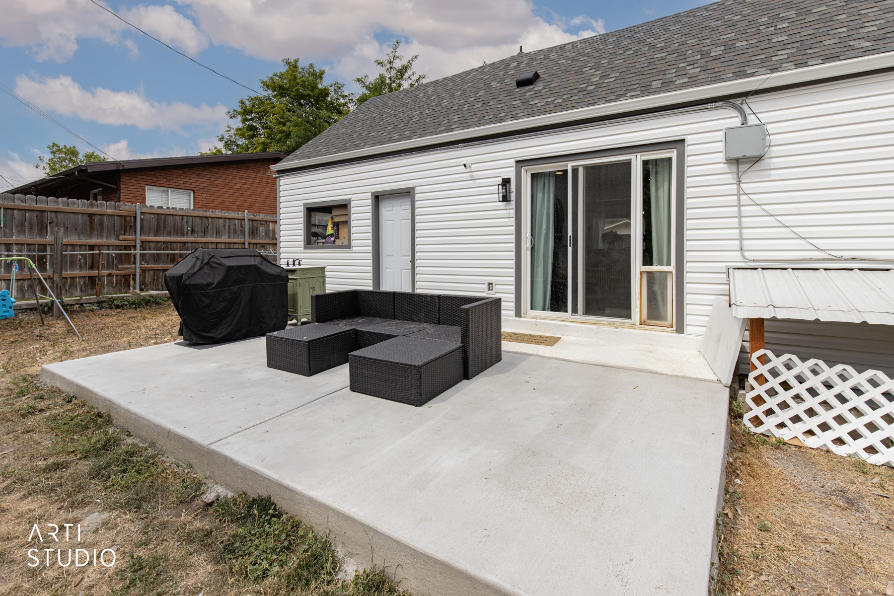 main property photo 19