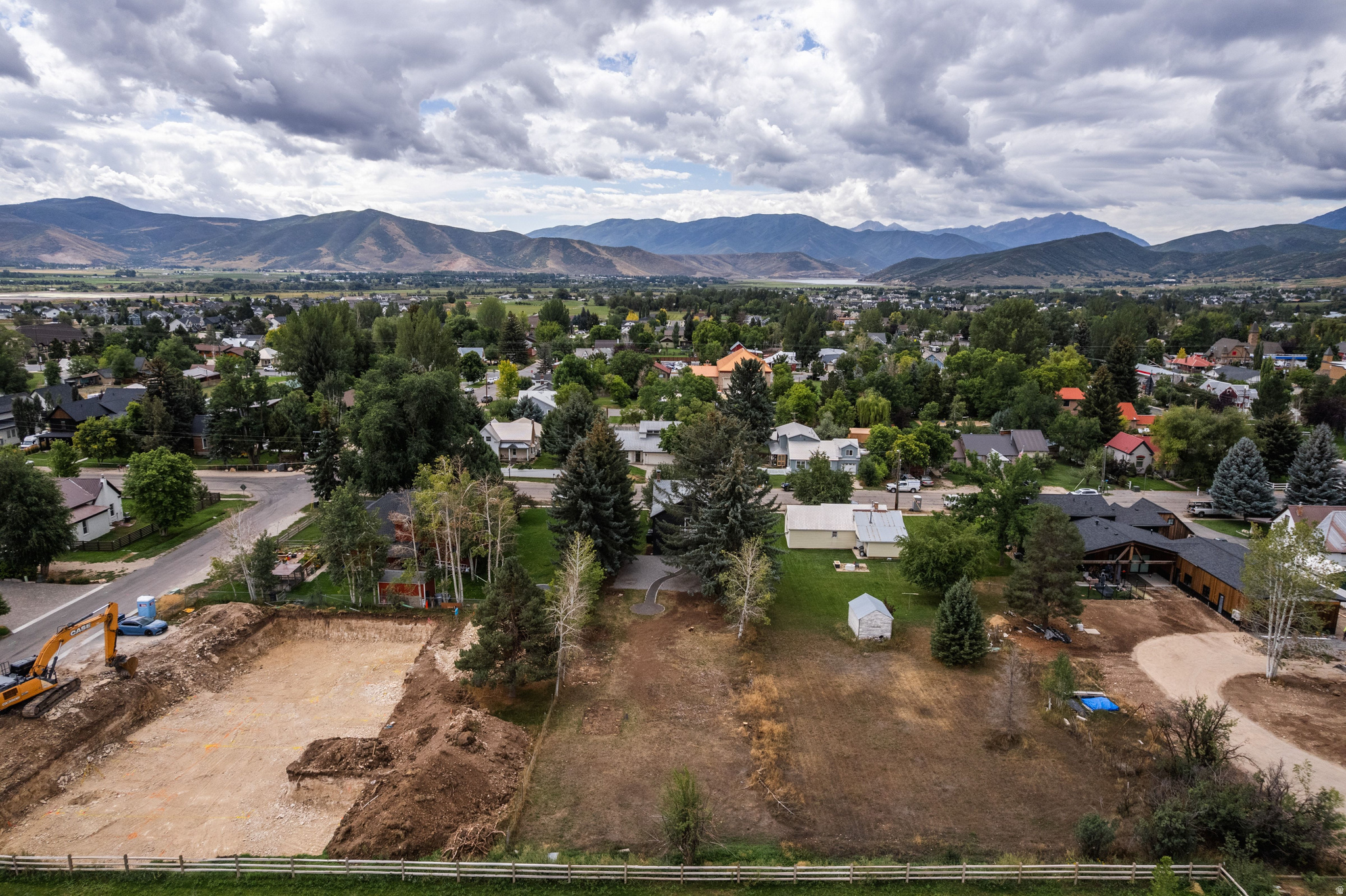 main property photo 37