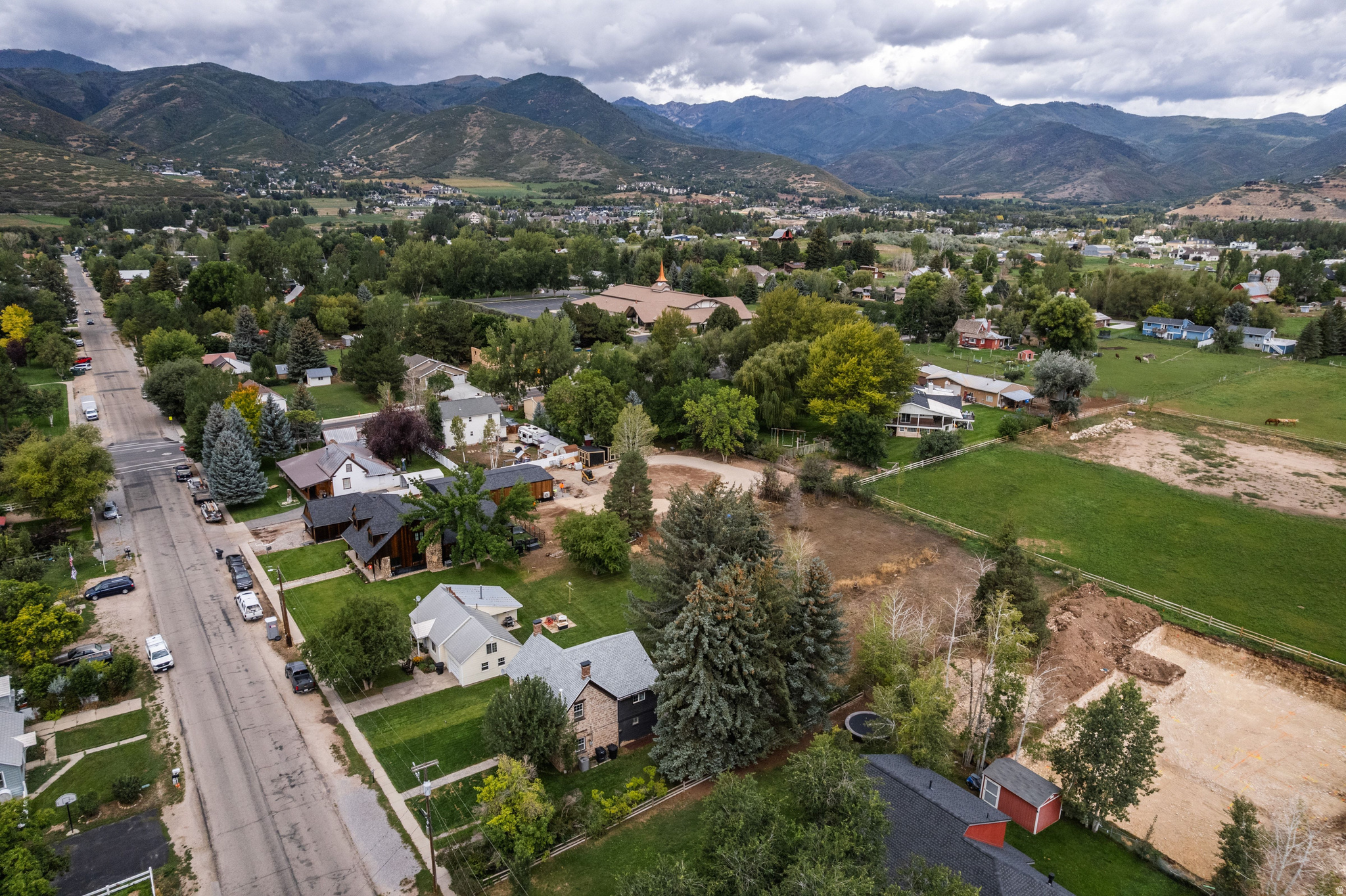 main property photo 40