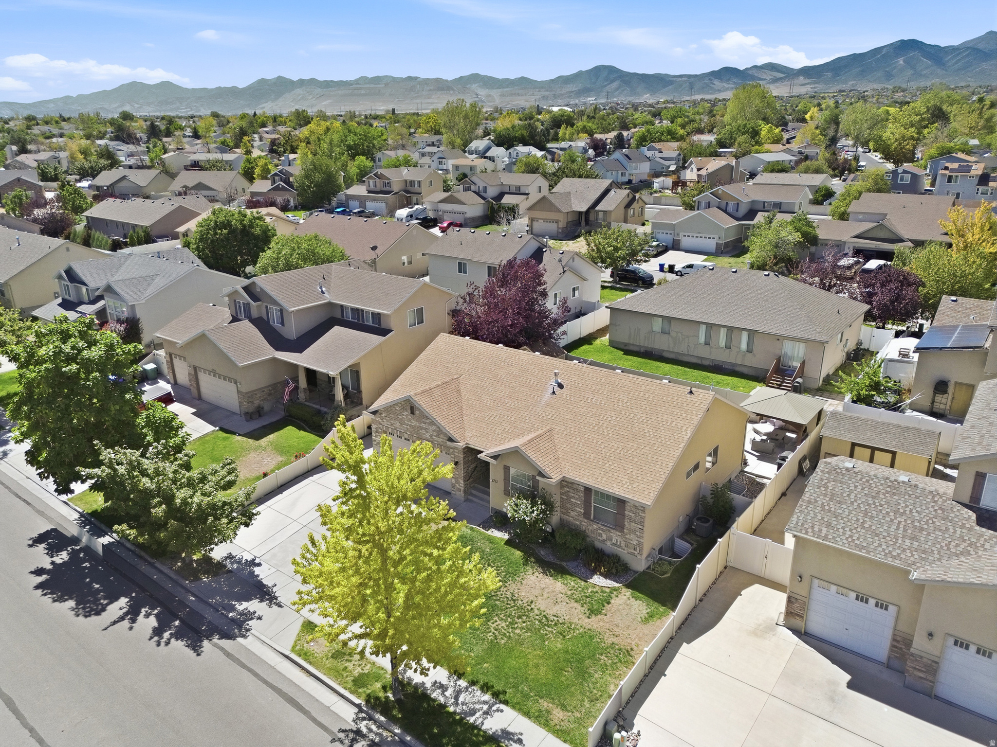 main property photo 49