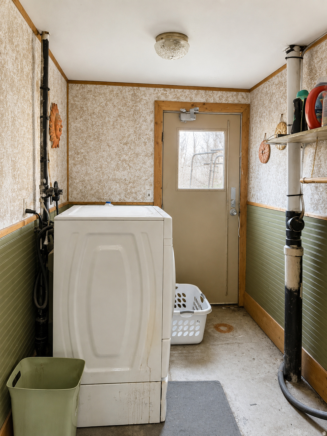 main property photo 9