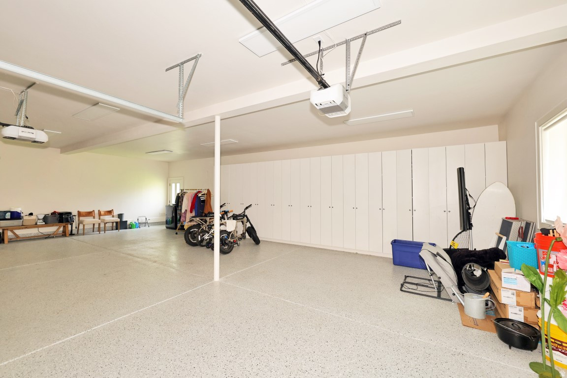 main property photo 94