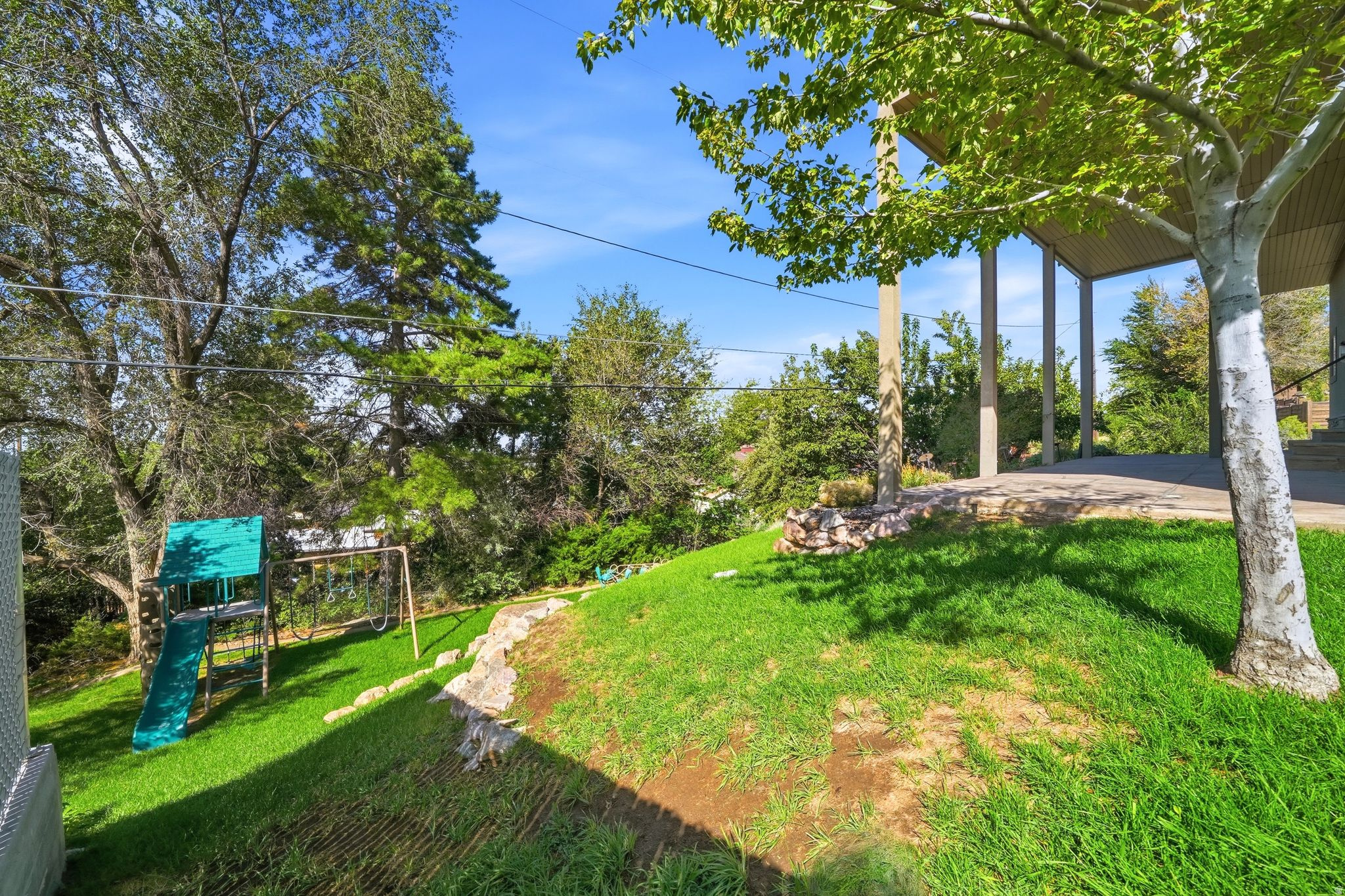 main property photo 33