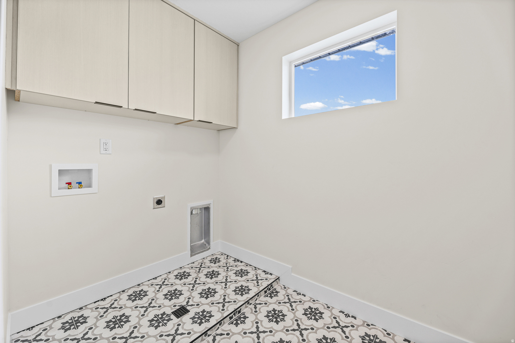 main property photo 50