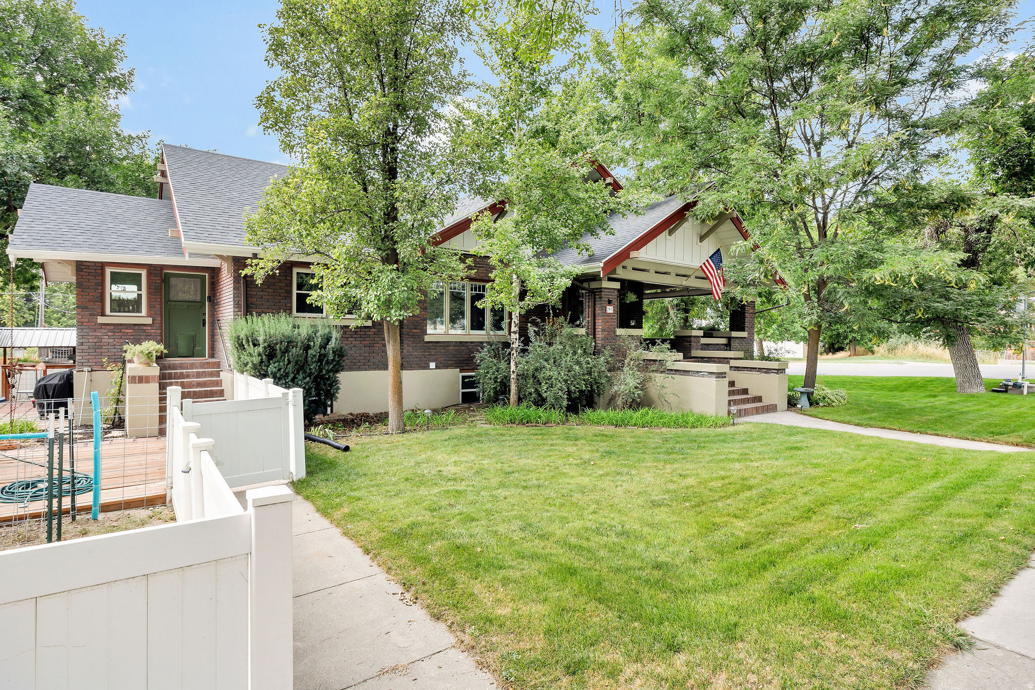 main property photo 29