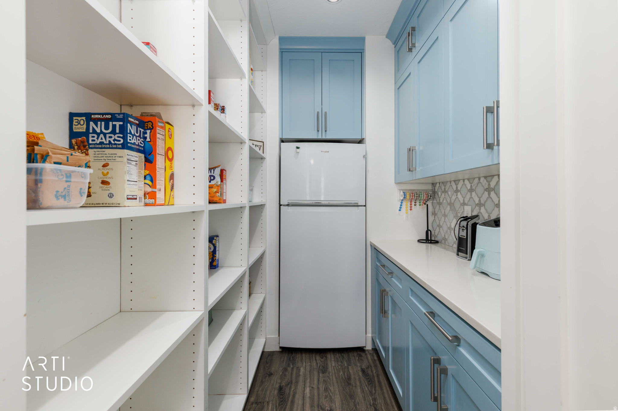 main property photo 19