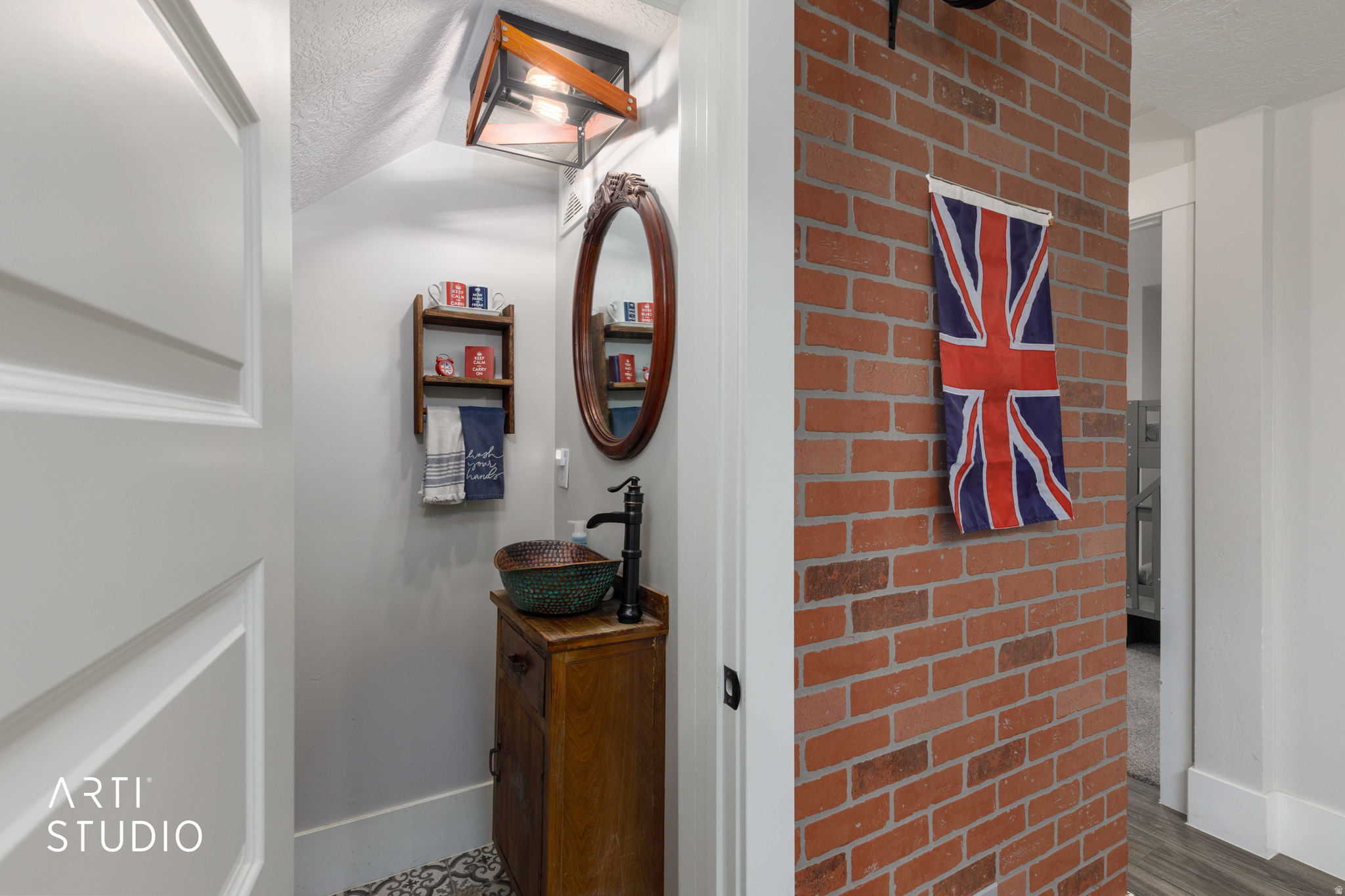 main property photo 59