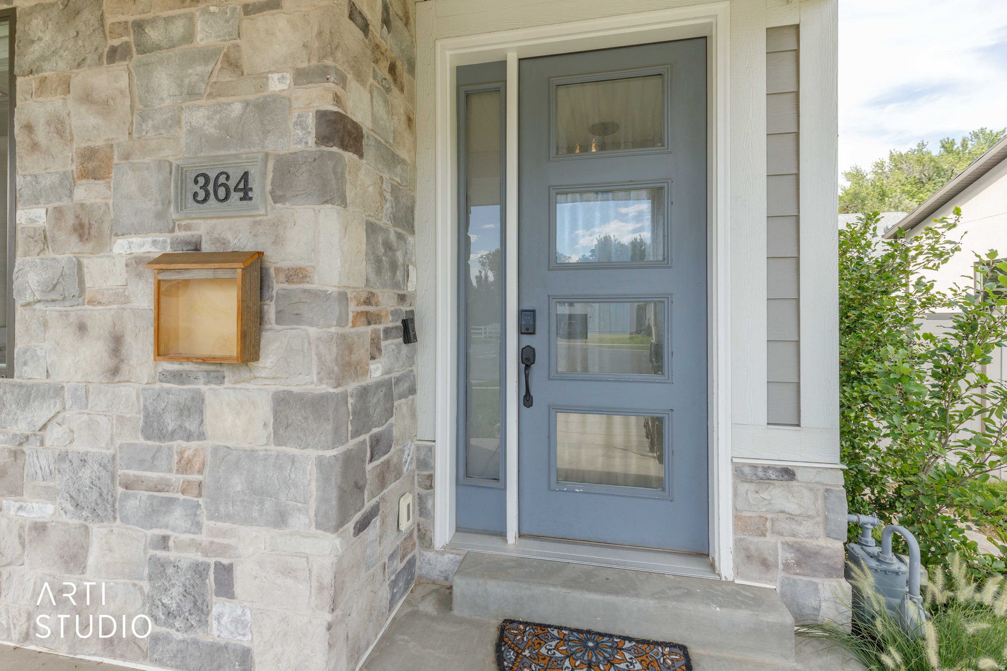 main property photo 9