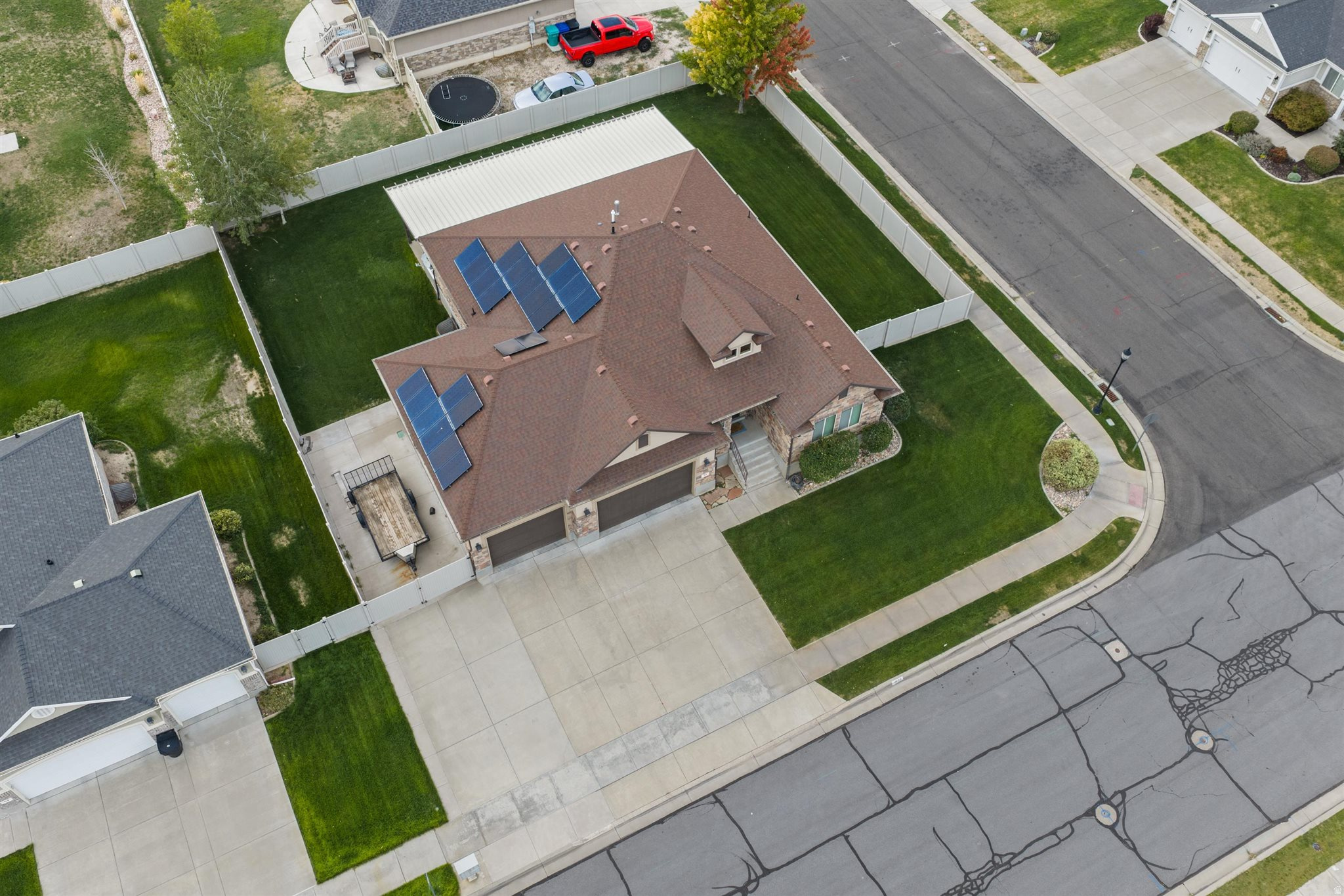 main property photo 59