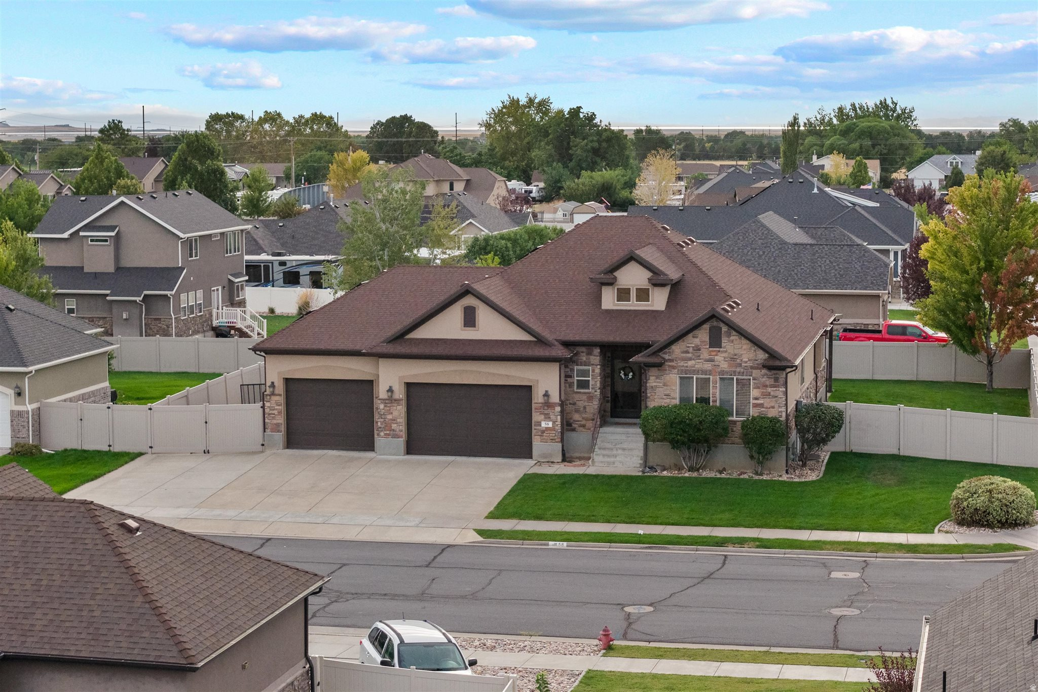main property photo 73