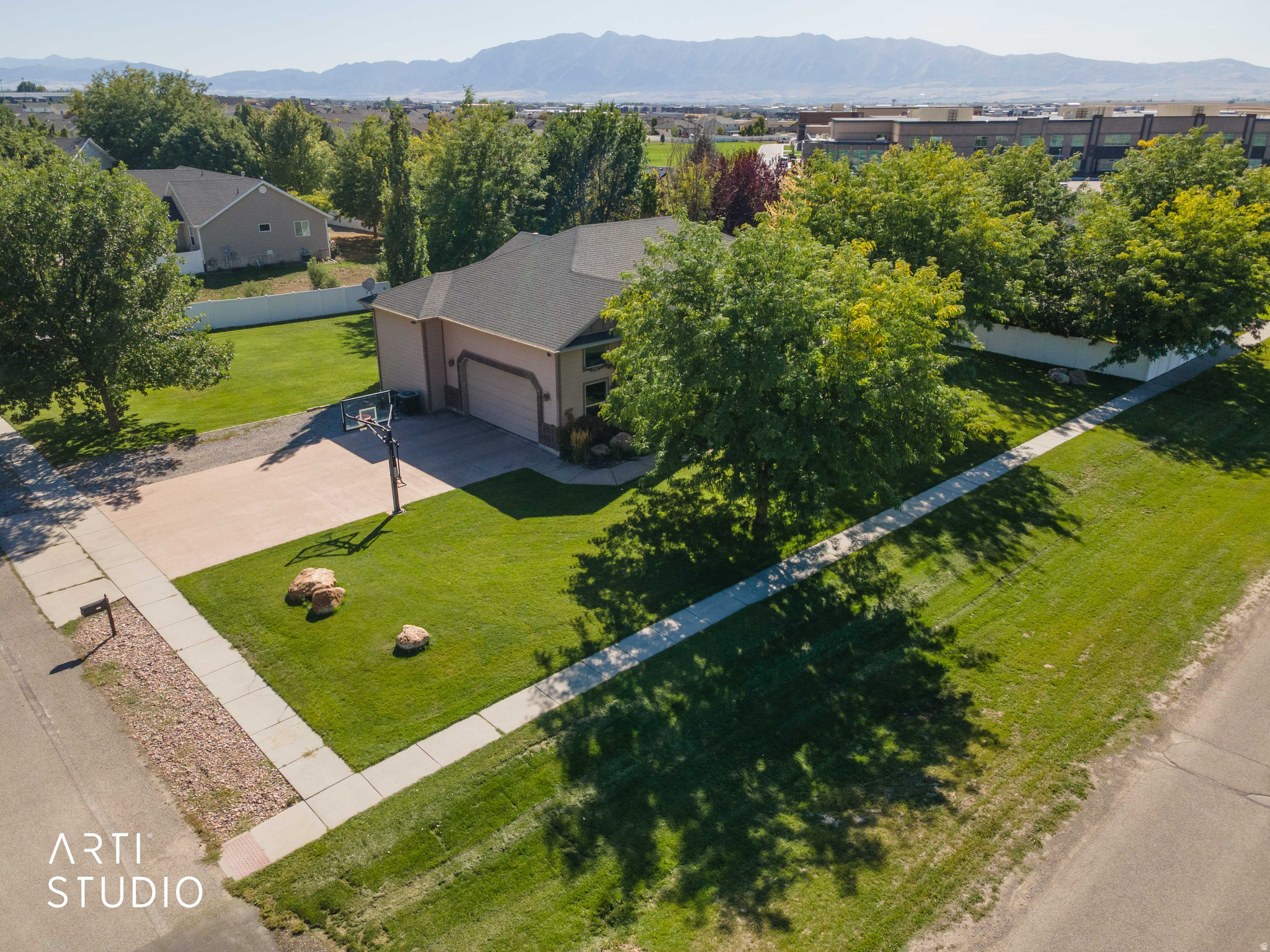 main property photo 38