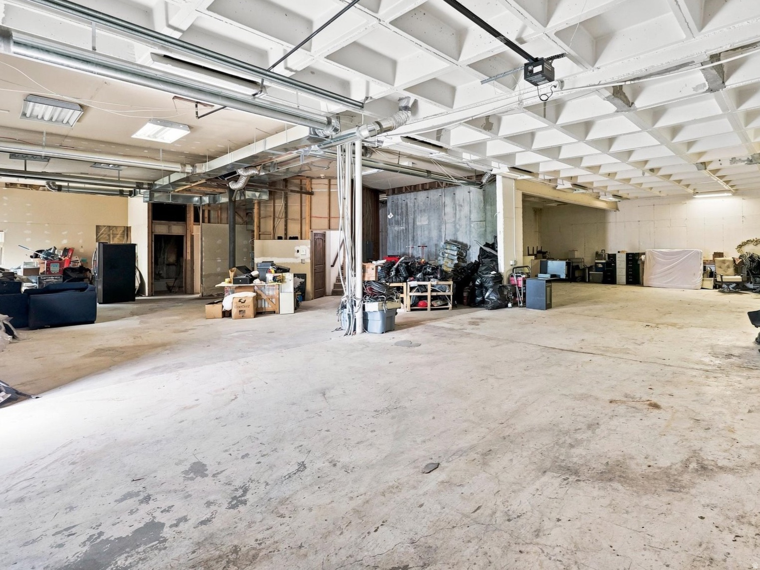 main property photo 48